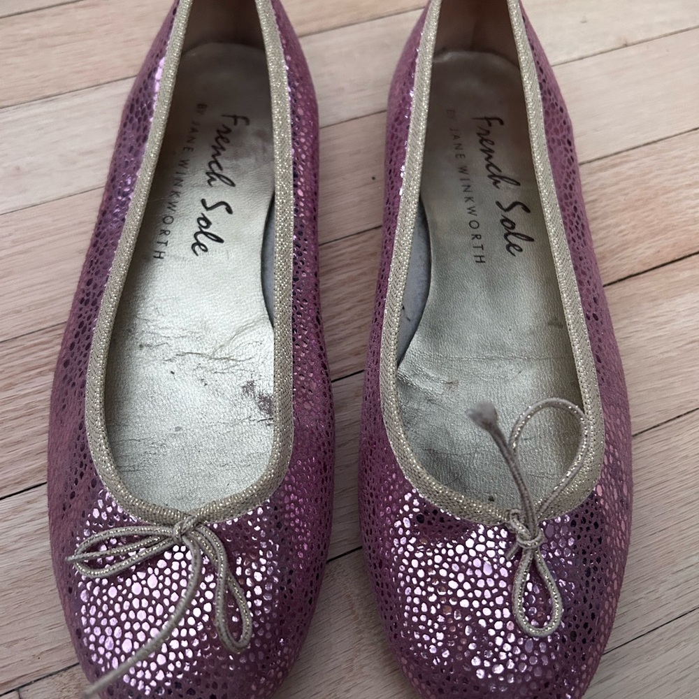 French Sole Metallic Pink Loafers